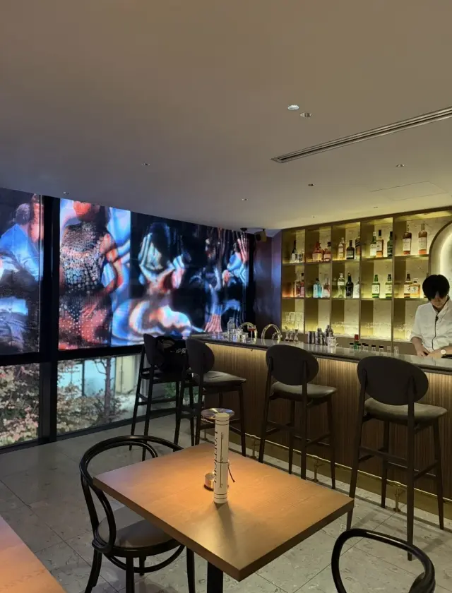 深まる秋、ファッションにアートにカルチャーに酔いしれて_1_15