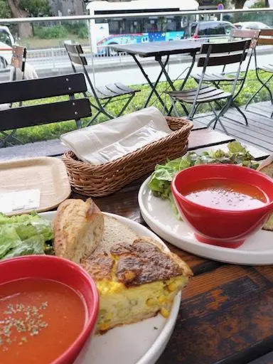 テラス席でランチと街歩き_1_4