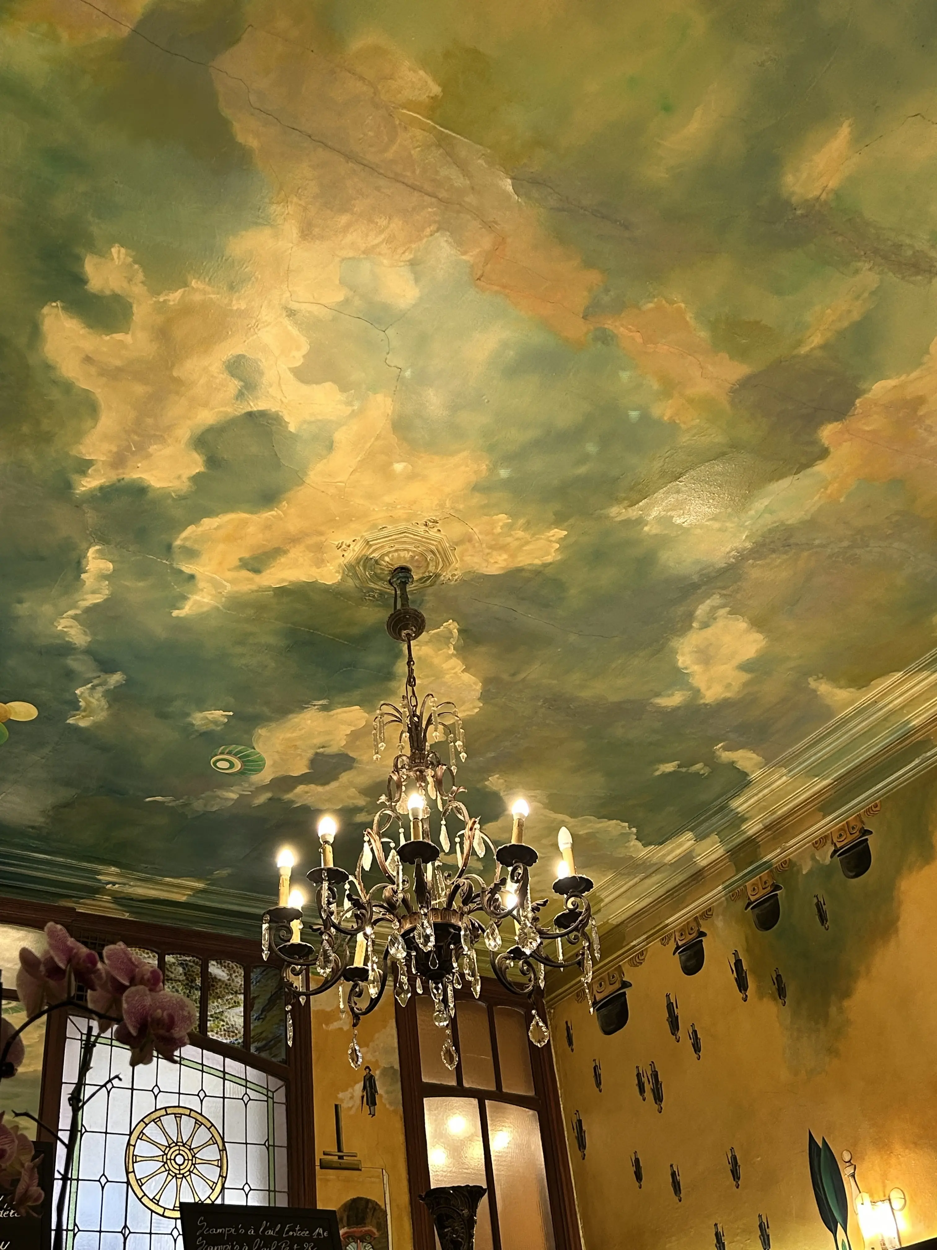 ブリュッセルの名店「La Roue D’or」　夕食　グラス