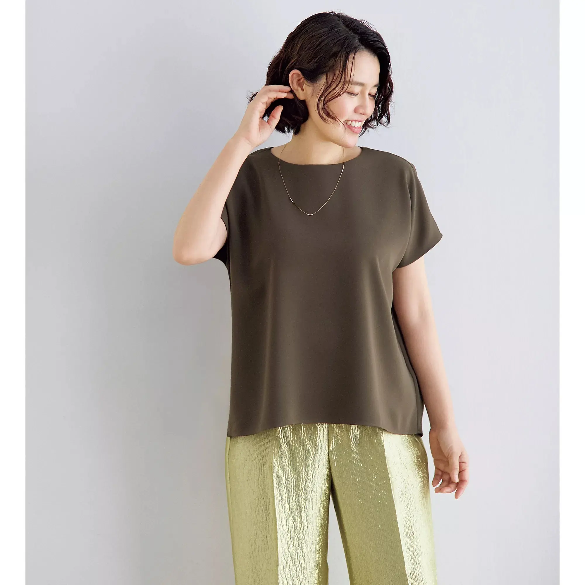 「E by éclat」で見つけた、体がきれいに見える服_1_6