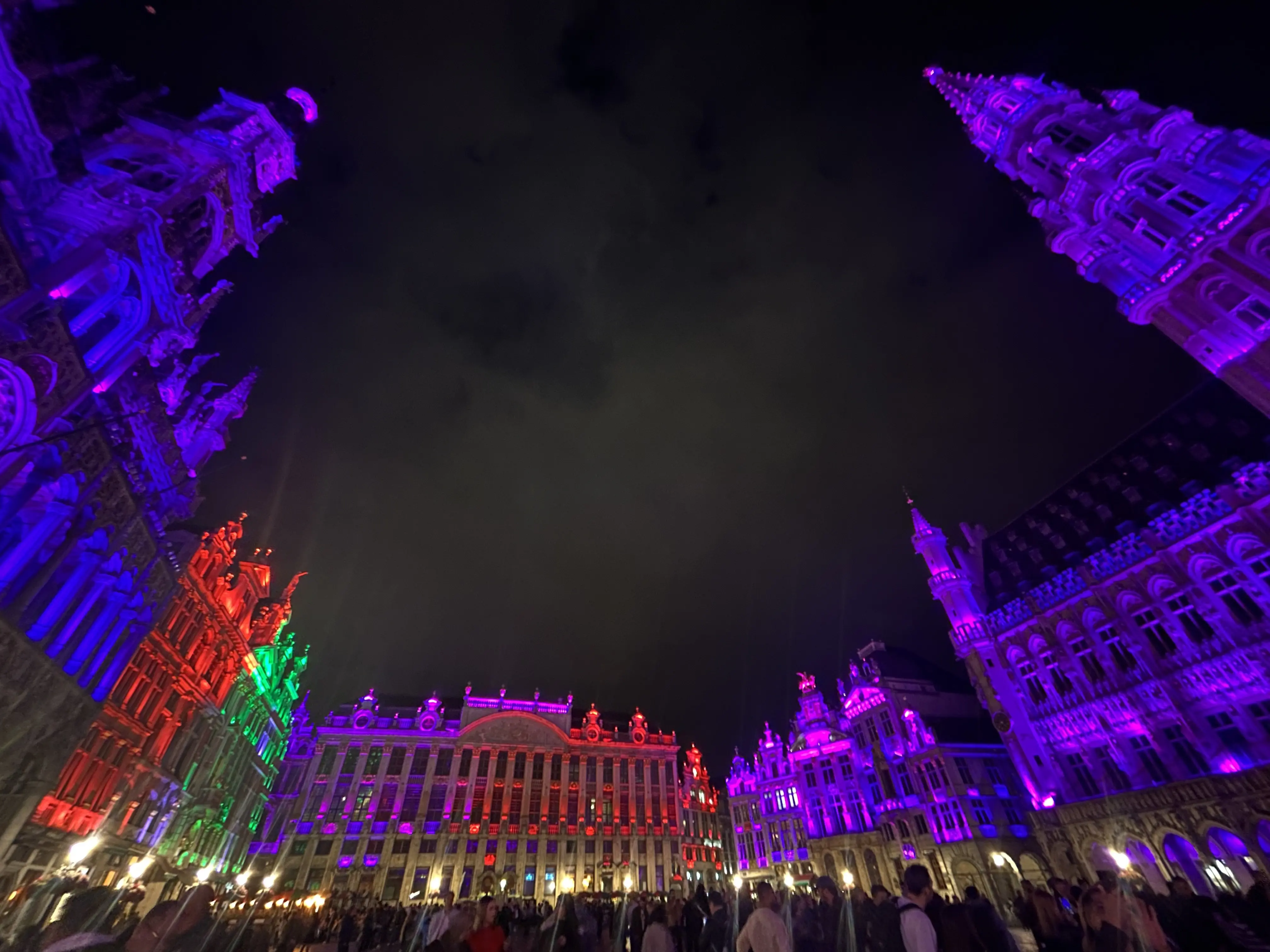 ベルギー　世界遺産　グランプラス　夜景