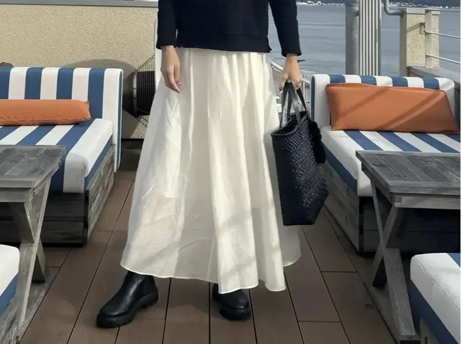 エクラ 華組　佐藤綾子さん　白スカートコーデ　こだわり　