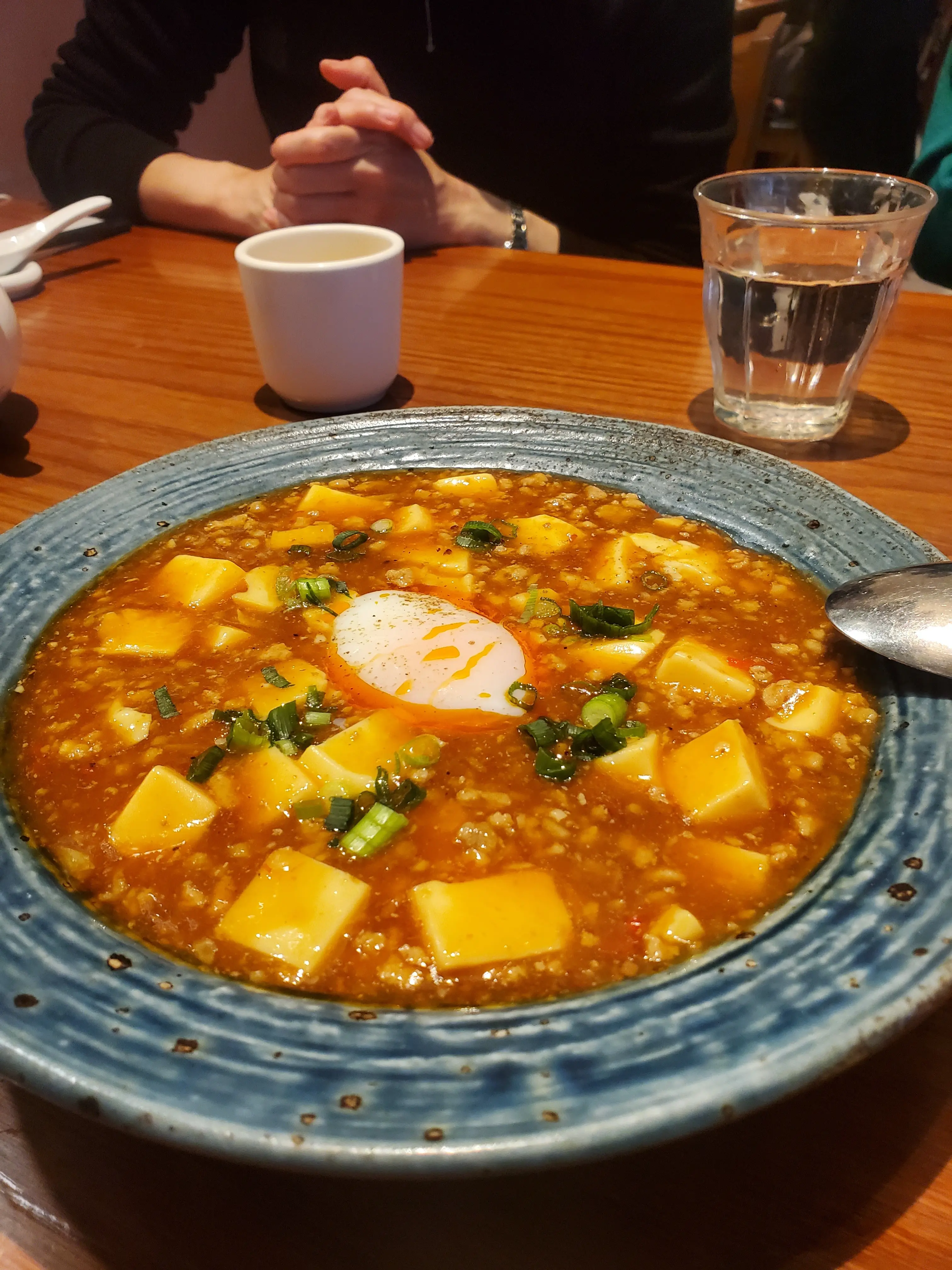 日常に便利なブルゾンでお出かけ、人気の本場台湾グルメを楽しむ休日_1_4-1