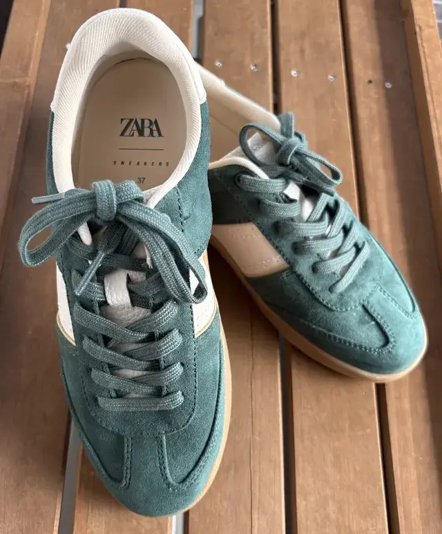 ZARA スニーカー