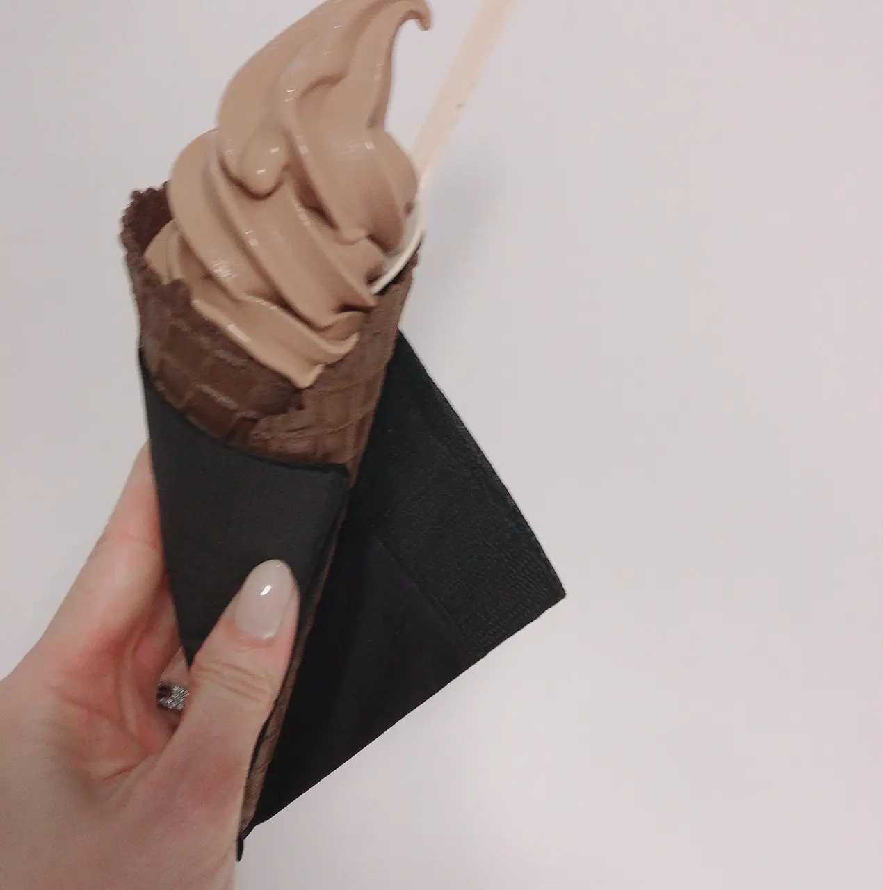 チョコレート　ソフトクリーム