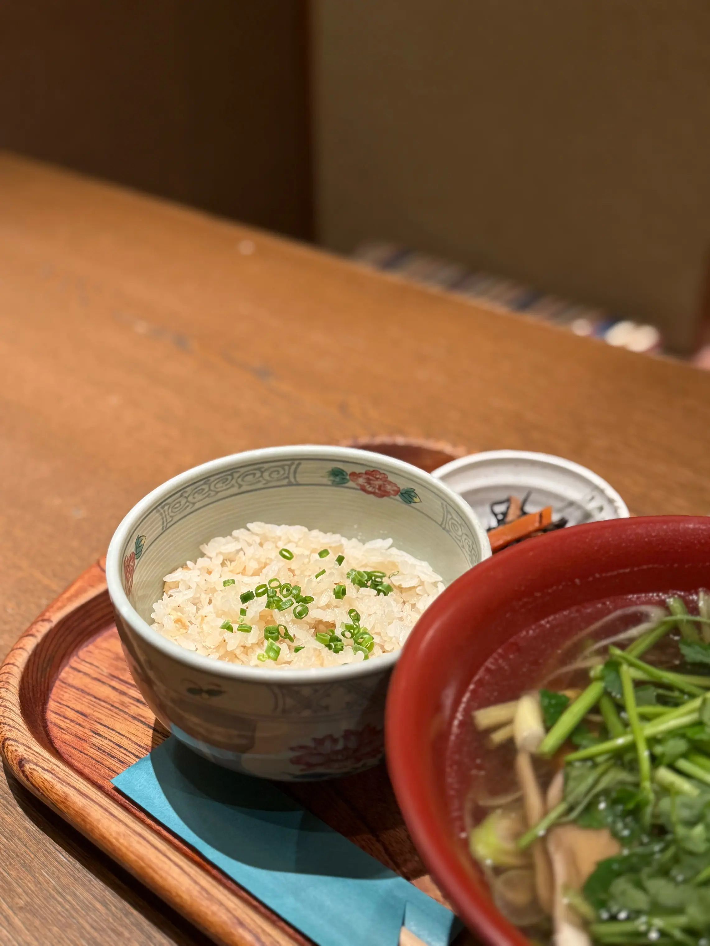 羽織るだけで見た目も気分も華やぐ♪ストールコーディネートで秋のお出かけ_1_50