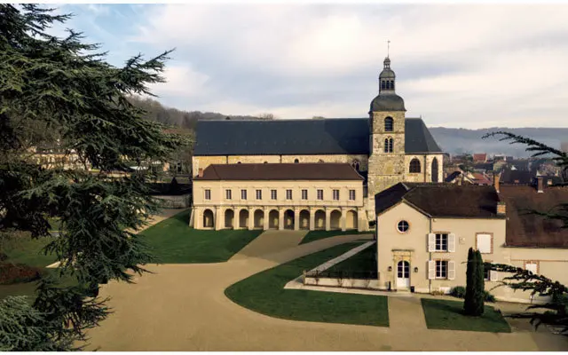 オーヴィレール大修道院。17世紀、ドン・ピエール・ペリニヨン修道士がワイン造りをしていた