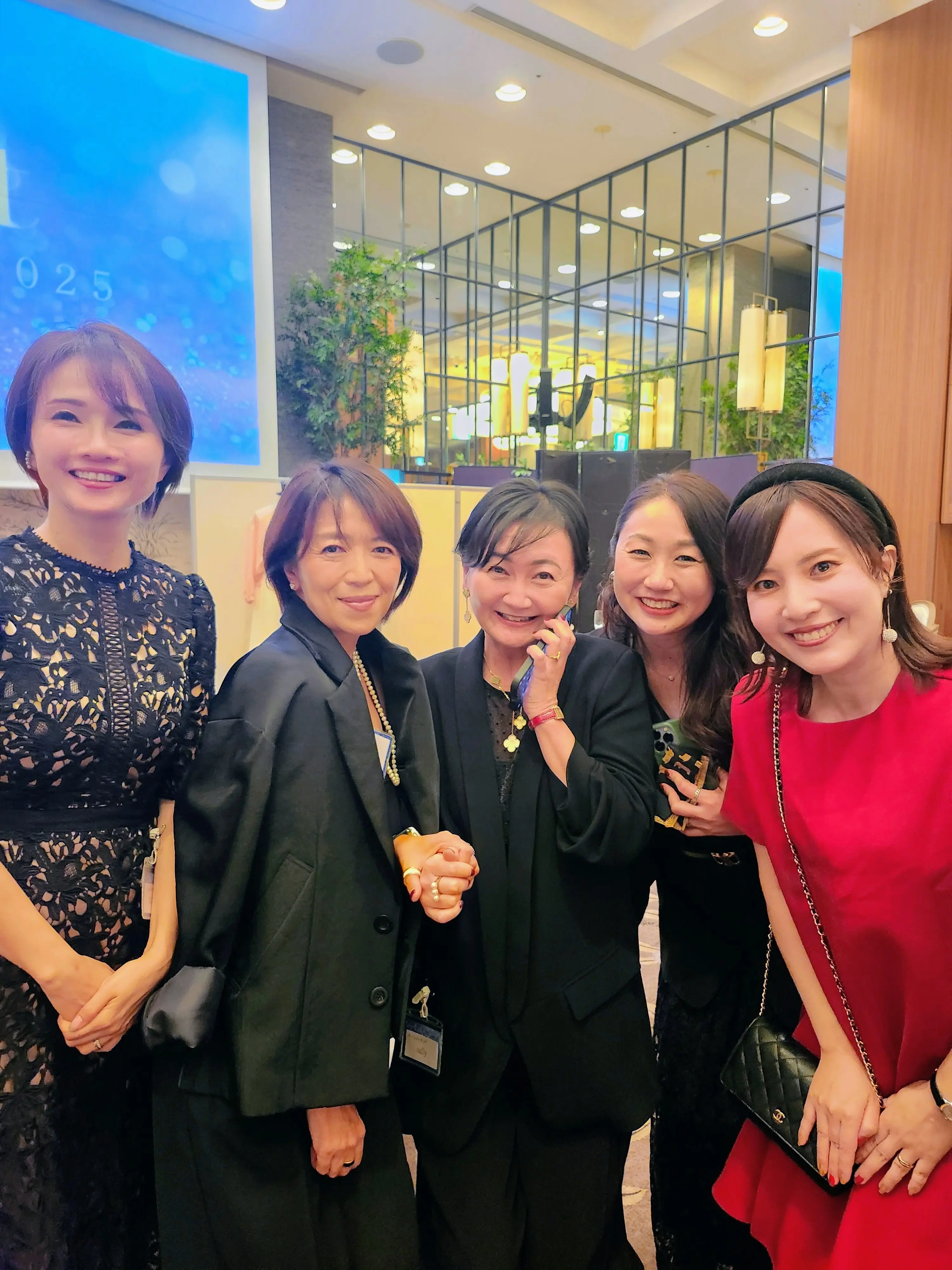 【冬のパーティー何着てく？】エクラ大集合の夜会へ_1_9