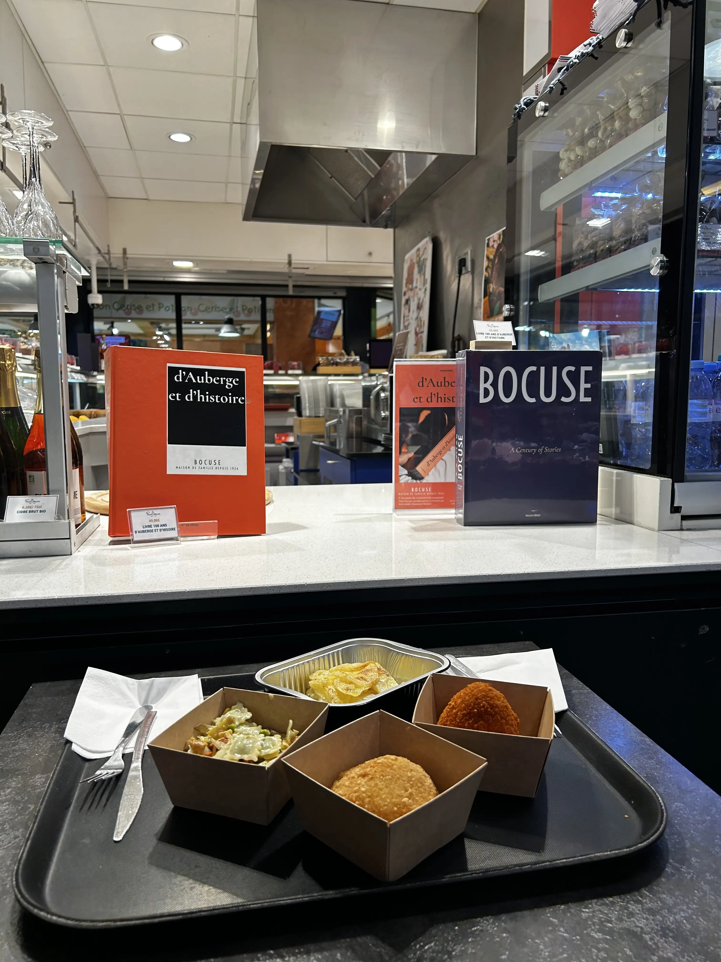 Les Halles de Lyon Paul Bocuse「ポール・ボキューズ市場