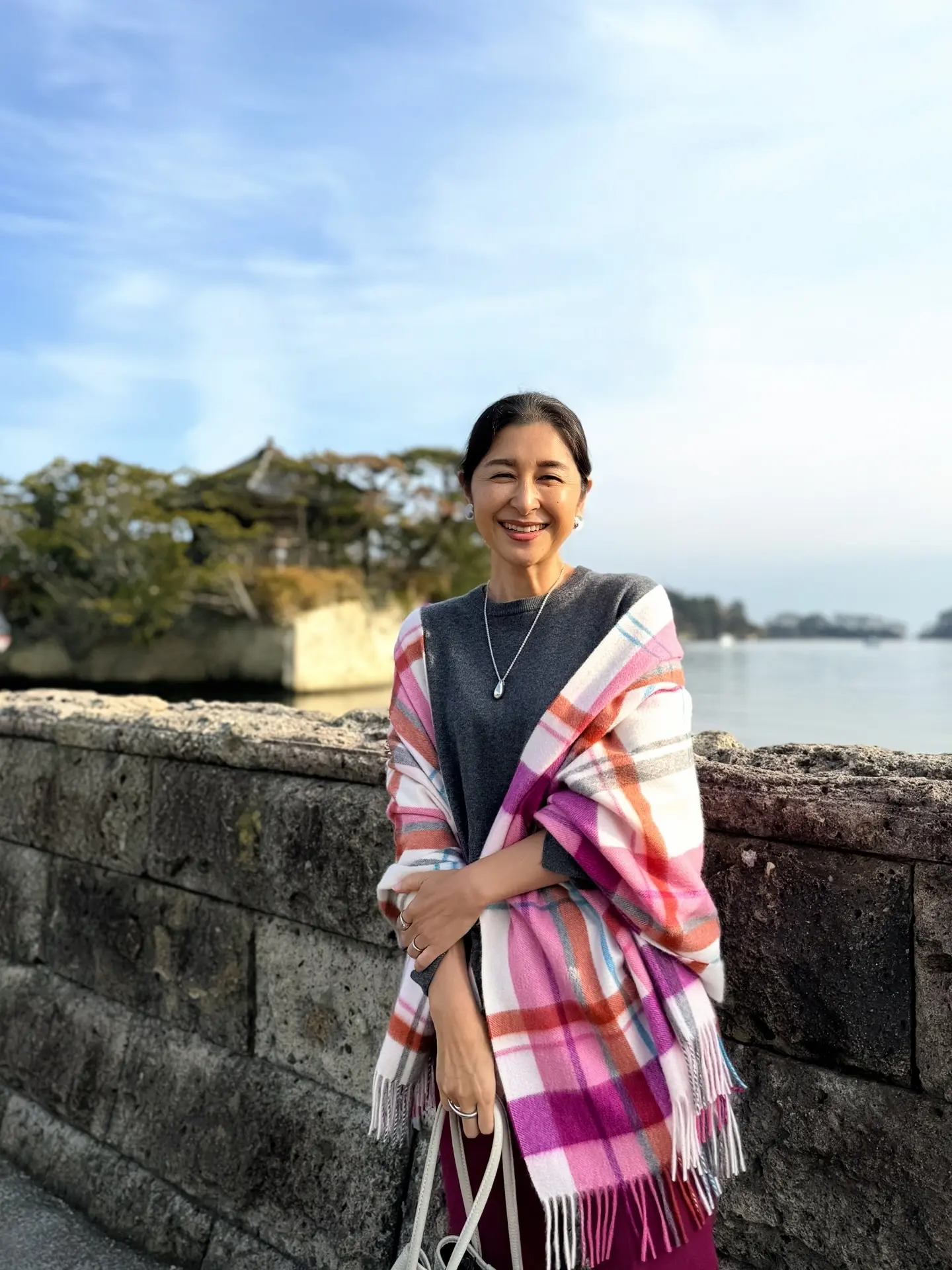 羽織るだけで見た目も気分も華やぐ♪ストールコーディネートで秋のお出かけ_1_1