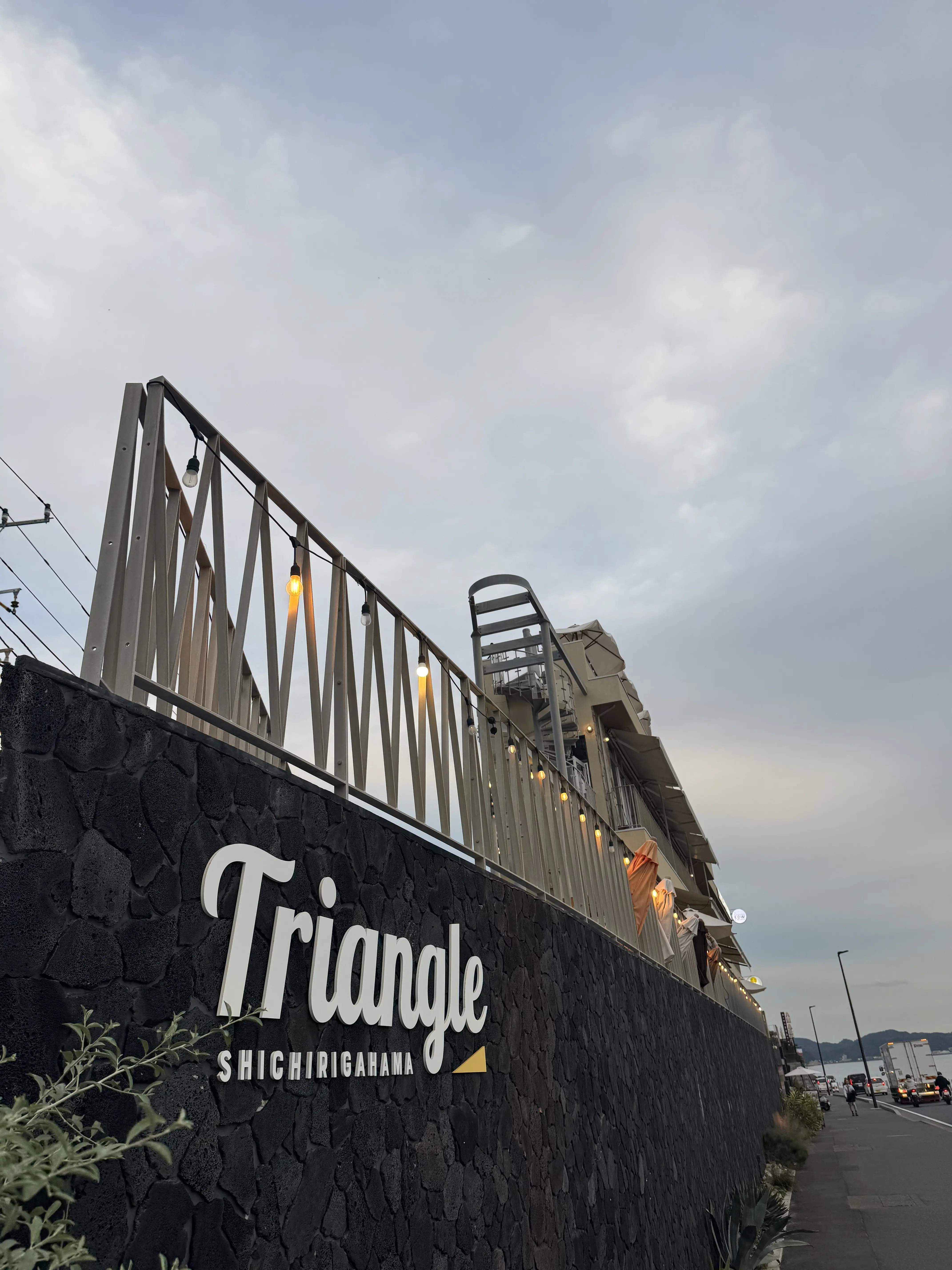 ハーフコートで秋の装いをアップデート_1_13