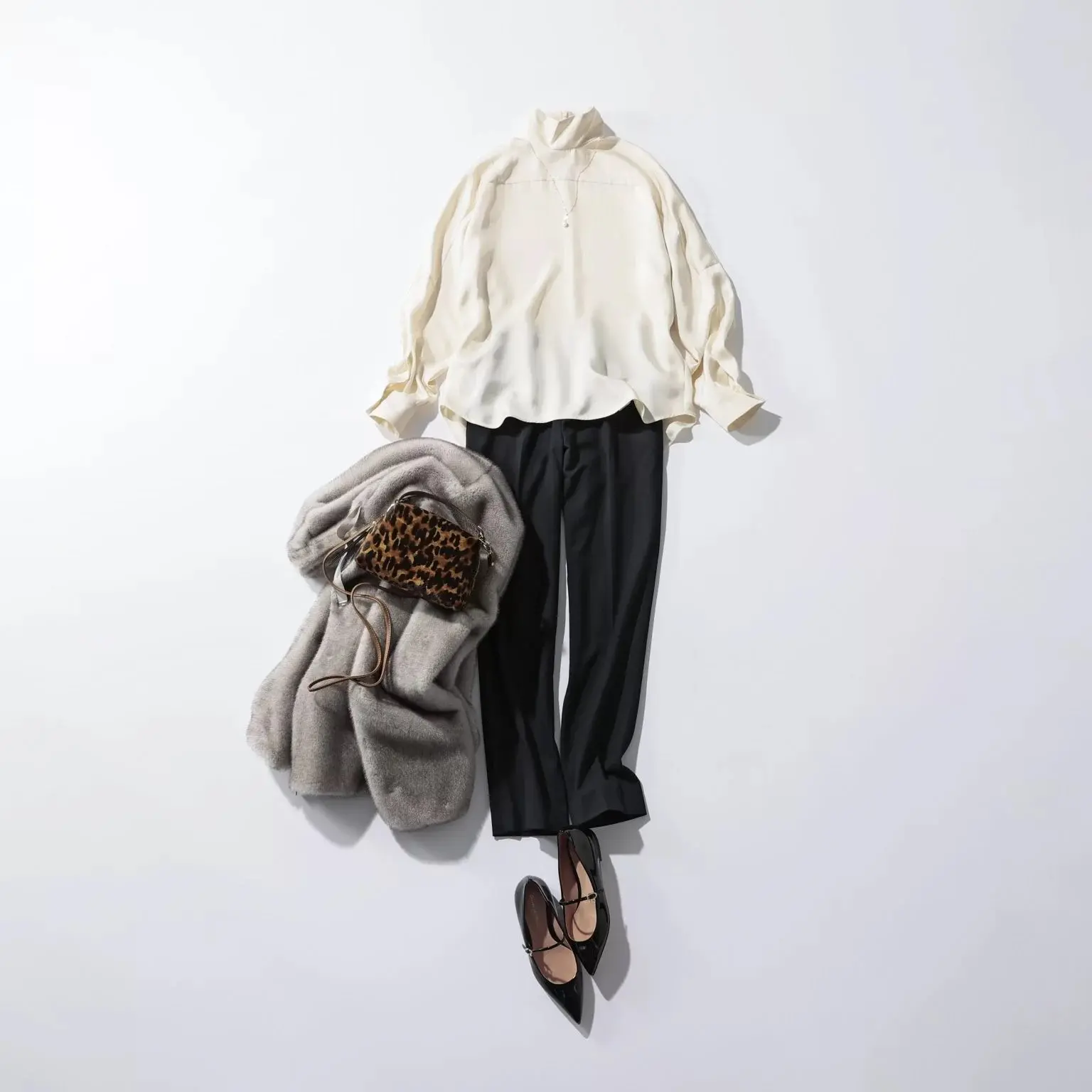 【50代 ファッション】 年末年始のイベントに活躍！「集う日」の最旬リッチな冬スタイル7選_1_13