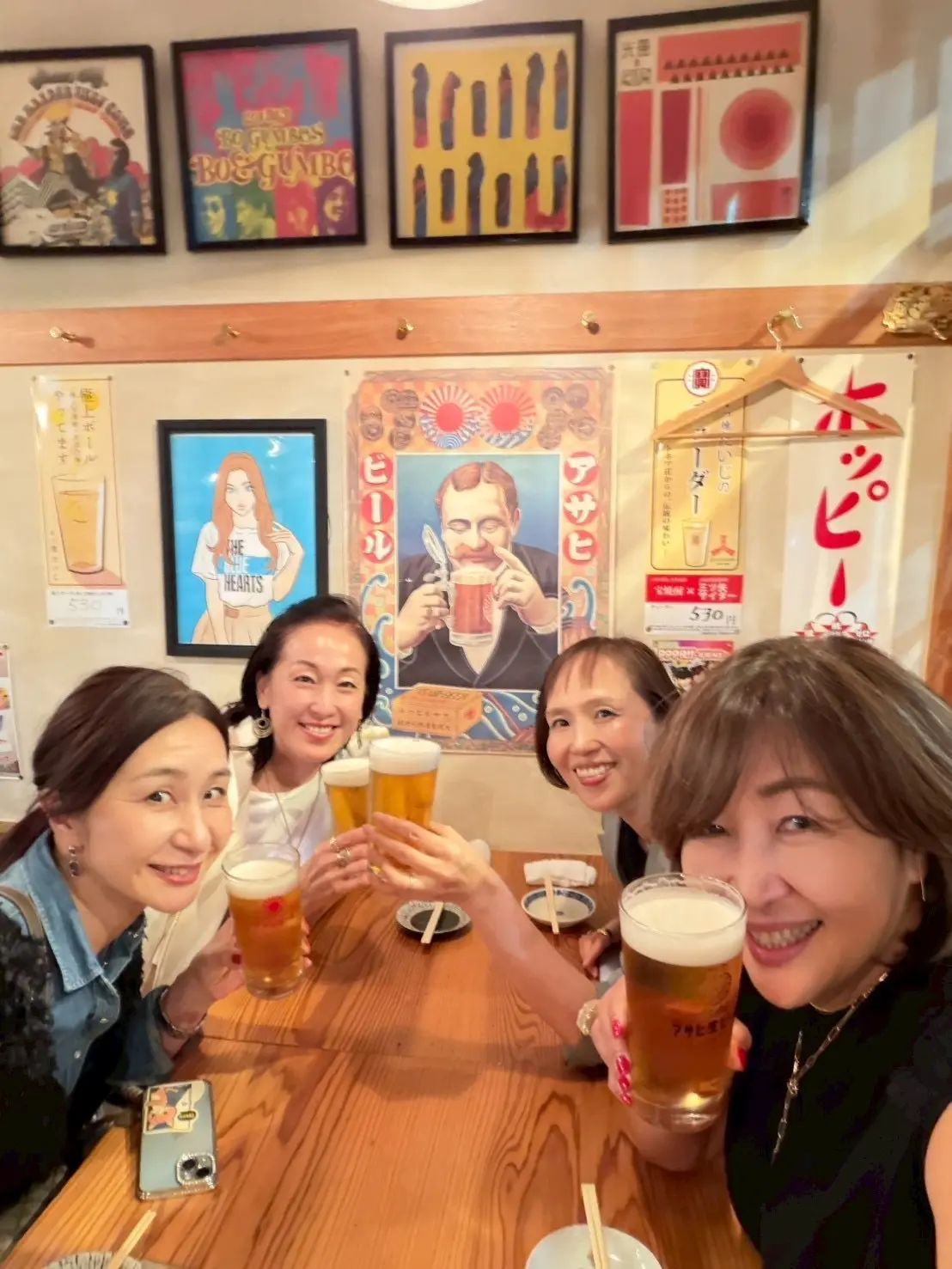 予約の出来ないもつ焼きの店。ファッションも飲みっぷりも男前な日。_1_17