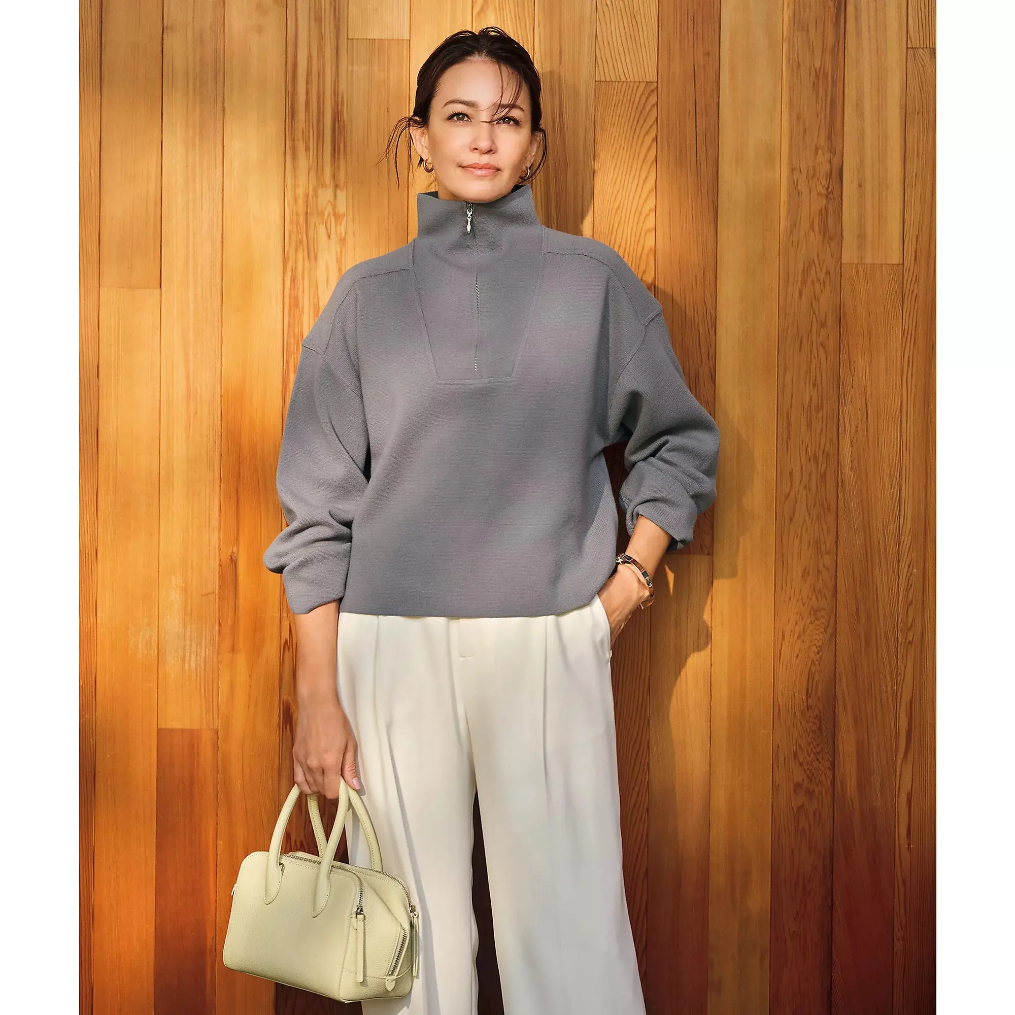 幸せな冬時間はお気に入りの一枚から！心地よく華やかな「エブリデイニット」_1_14