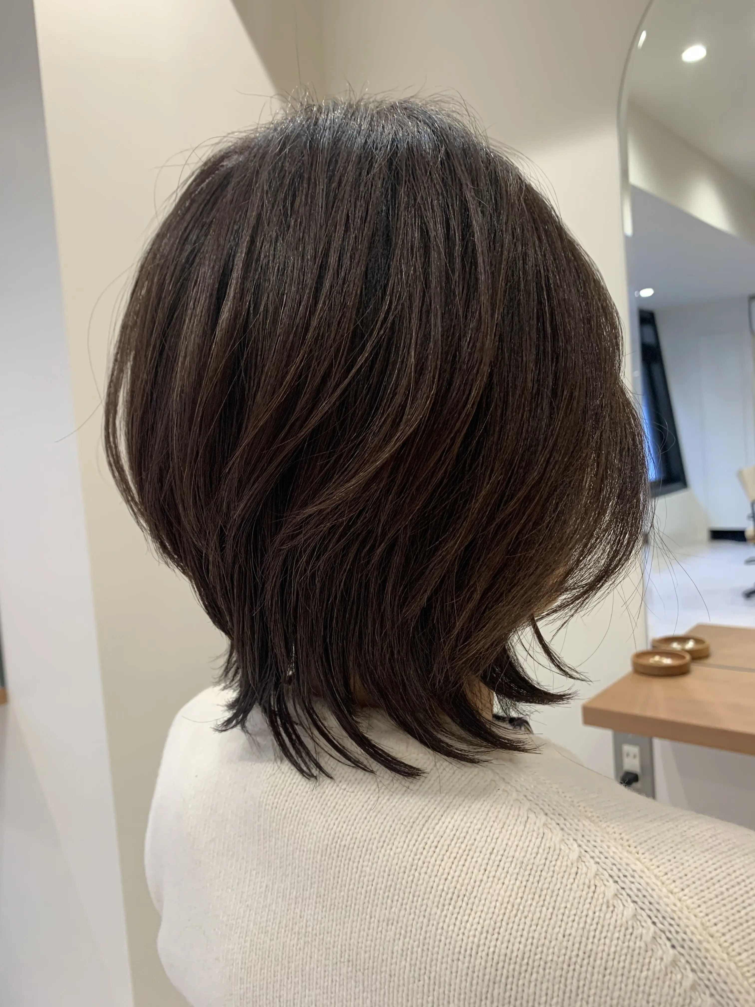 ミディアムヘアの女性