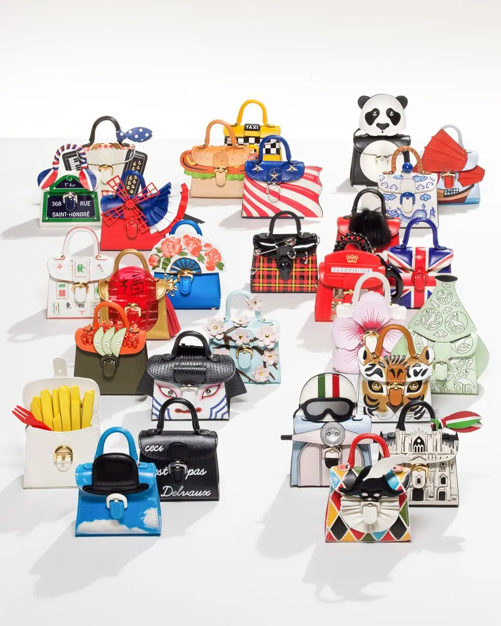 DELVAUX「MINIATURES AROUND THE WORLD」集合