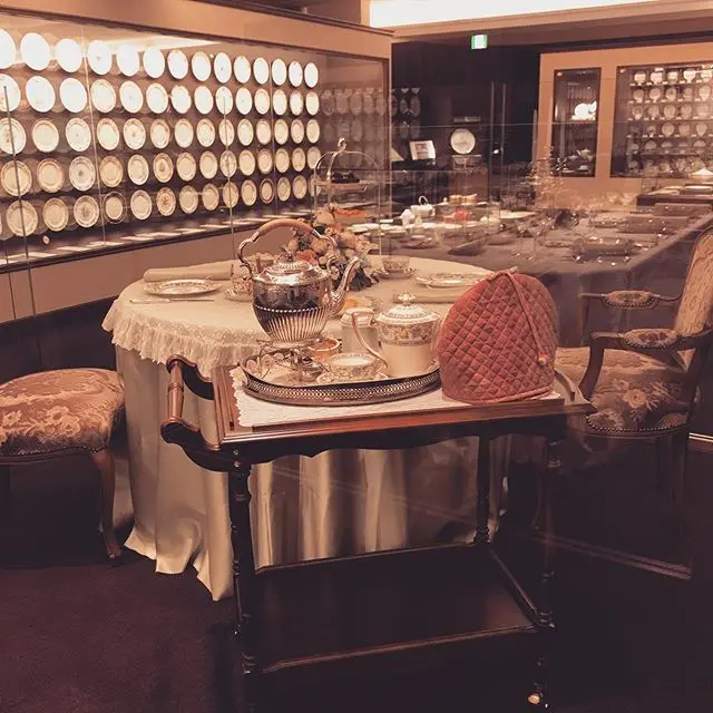 名古屋ノリタケの森ミュージアムで華麗なる「オールドノリタケの世界」に触れる。美しい食器で豊かな食卓を。_1_2