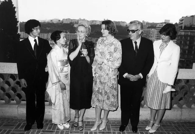 ’75年、文化庁芸術家在外研修員として、モナコで学んでいたとき。モナコ公国のレーニエ大公・グレース王妃のパーティにて。