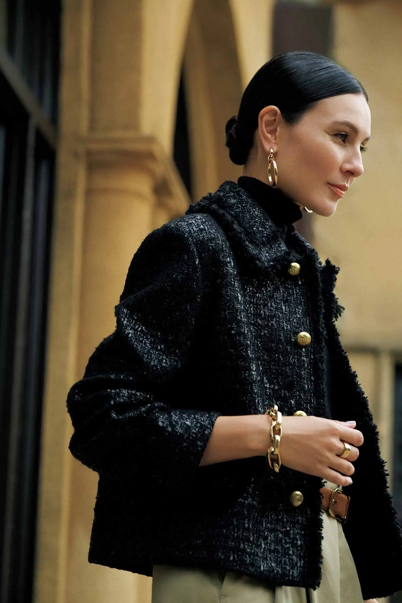 集う日に意識したいのは、大人のかわいげ。 甘さをセンスよく変換するための最適解は――