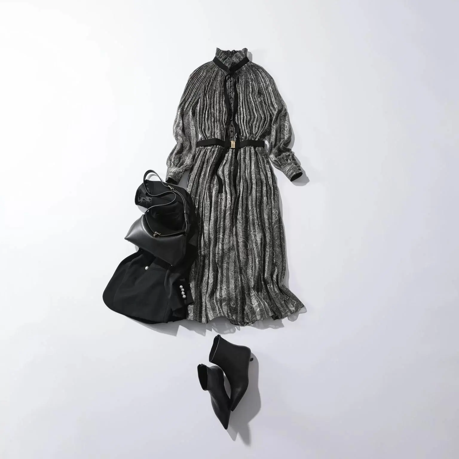 【50代 ファッション】 年末年始のイベントに活躍！「集う日」の最旬リッチな冬スタイル7選_1_8