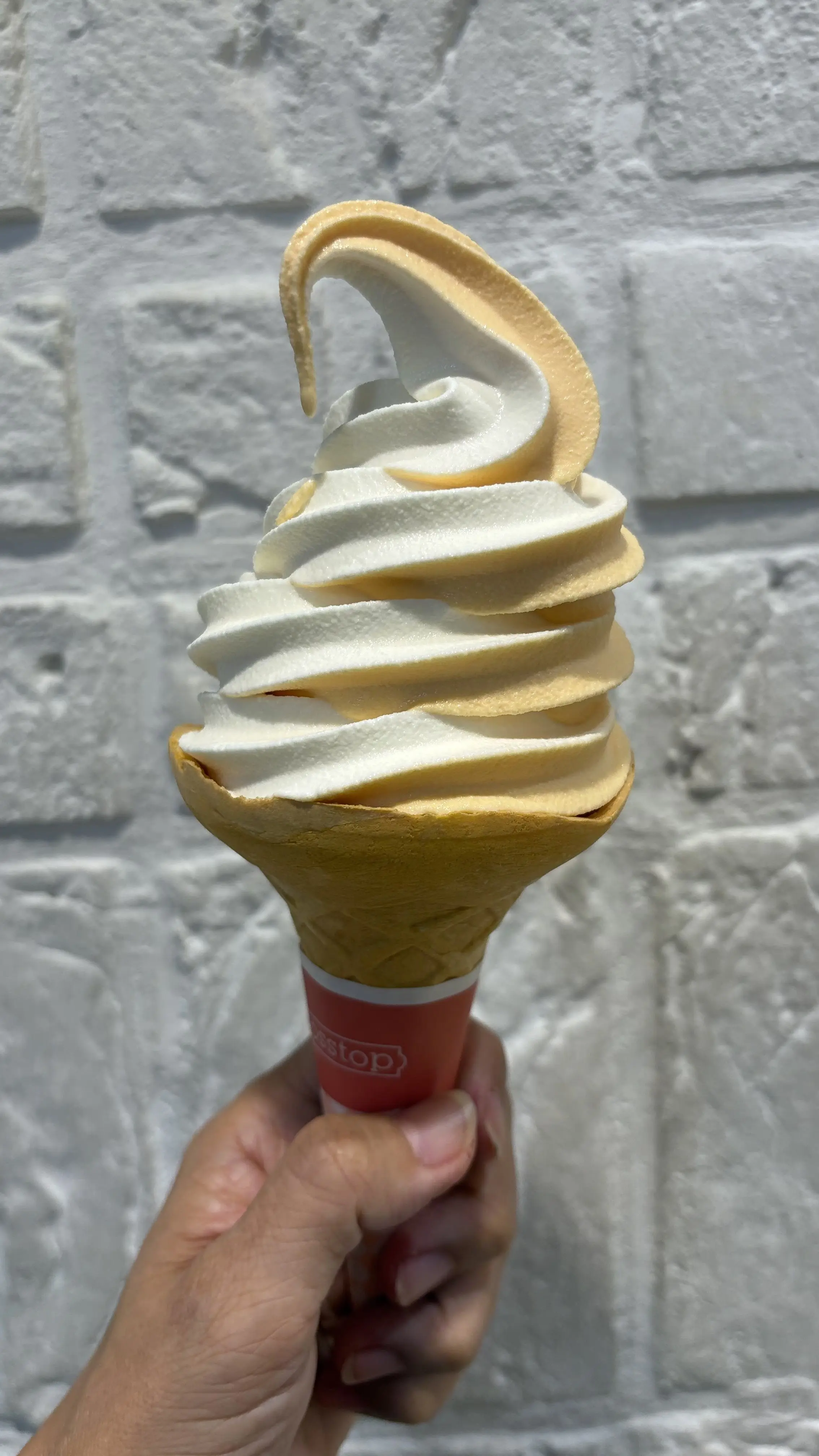 50代ユニクロ白黒プチプラコーデ＊プレスバターサンド＊北海道ソフトクリーム_1_6