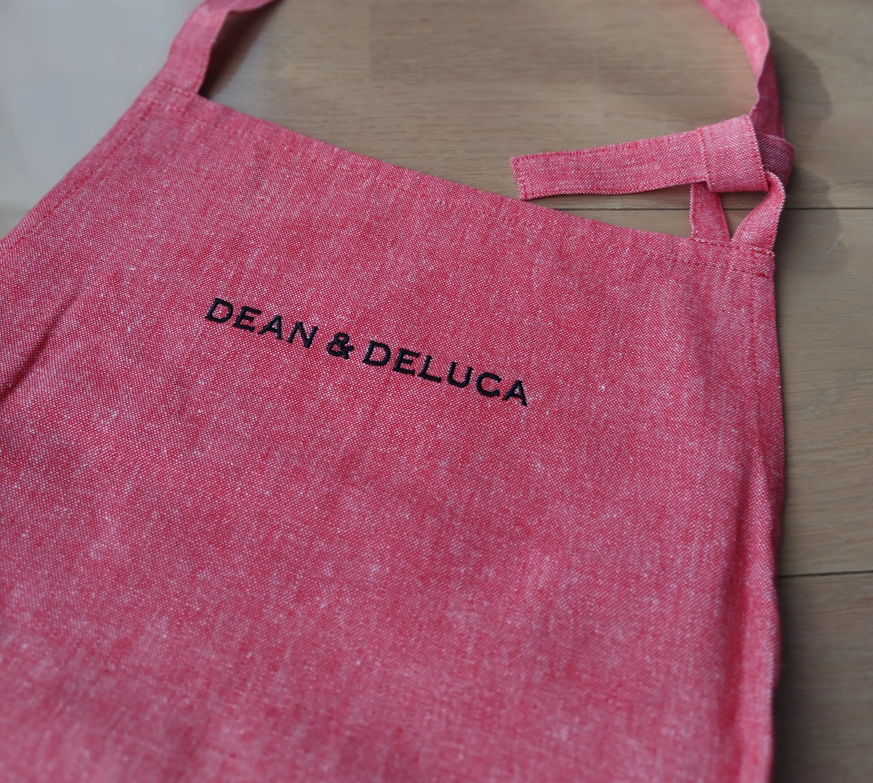 DEAN＆DELUCAコットンシャンブレーエプロン