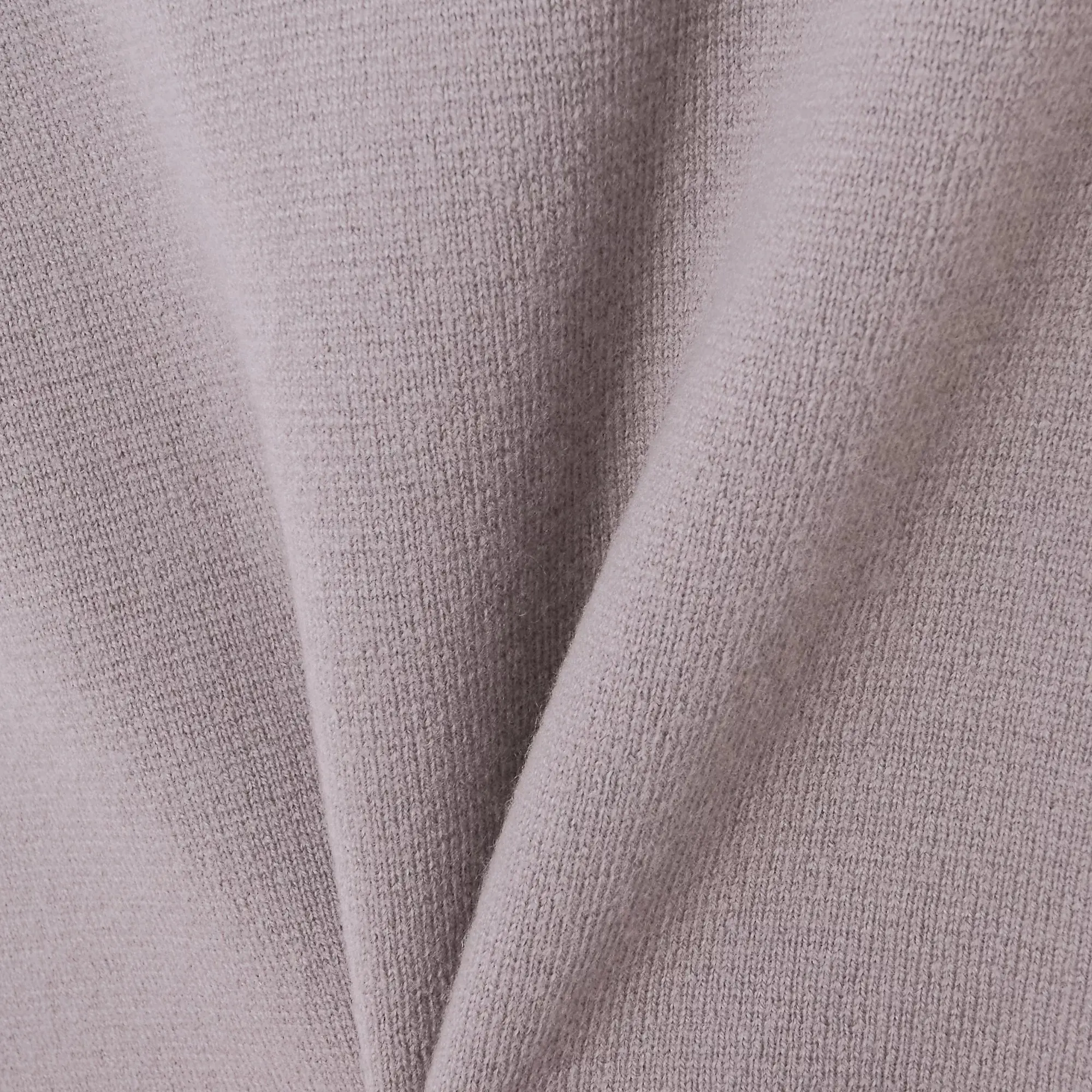 幸せな冬時間はお気に入りの一枚から！心地よく華やかな「エブリデイニット」_1_17