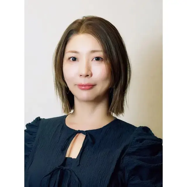 仕上がりは割とナチュラル。だけど目はパッチリ、口角もキュッと上がって大満足! ここ数年で最も盛れたヘア&メイク