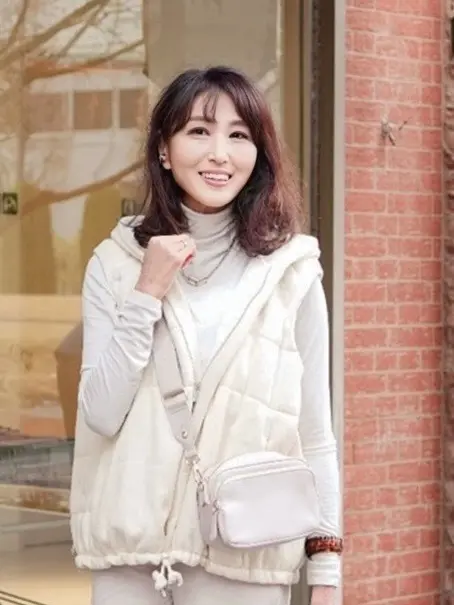 UNIQLO：C/極暖ヒートテック カシミヤブレンドタートルネックT（9分丈）