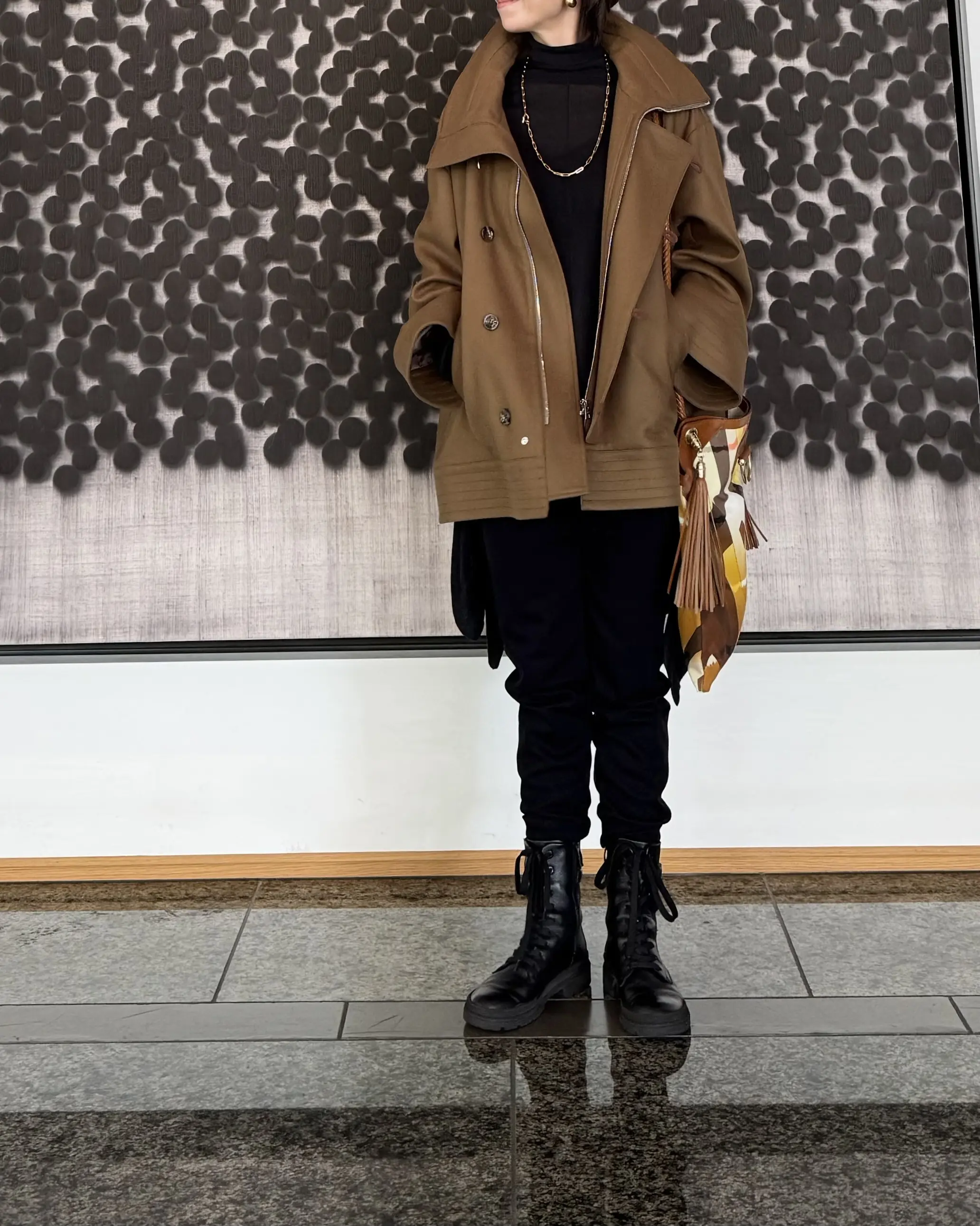 ハーフコートで秋の装いをアップデート_1_3