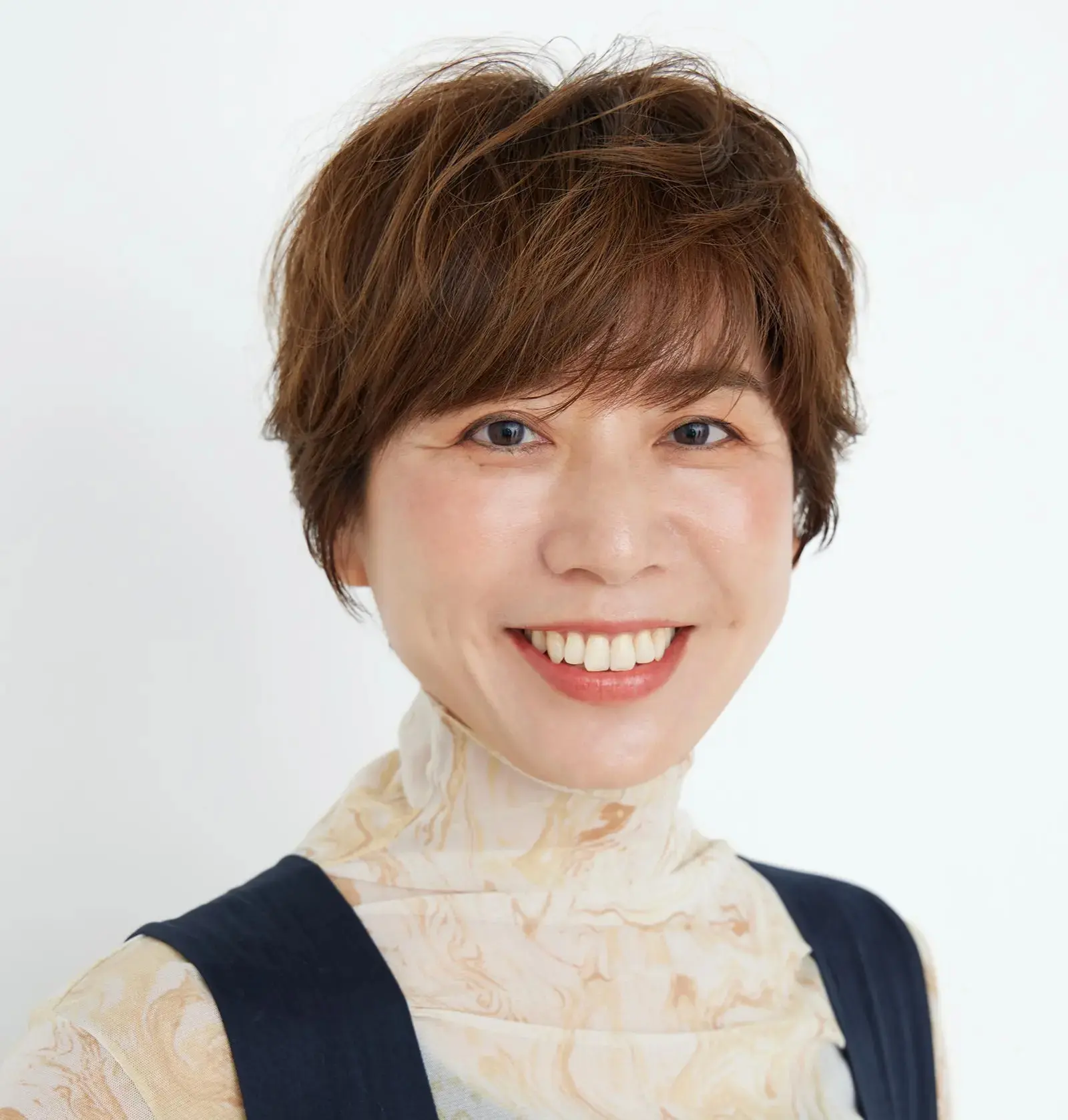 【50代に人気のショートヘア60選】働く50代におすすめ！大人かっこいい雰囲気が叶う脱おばさんショートヘア