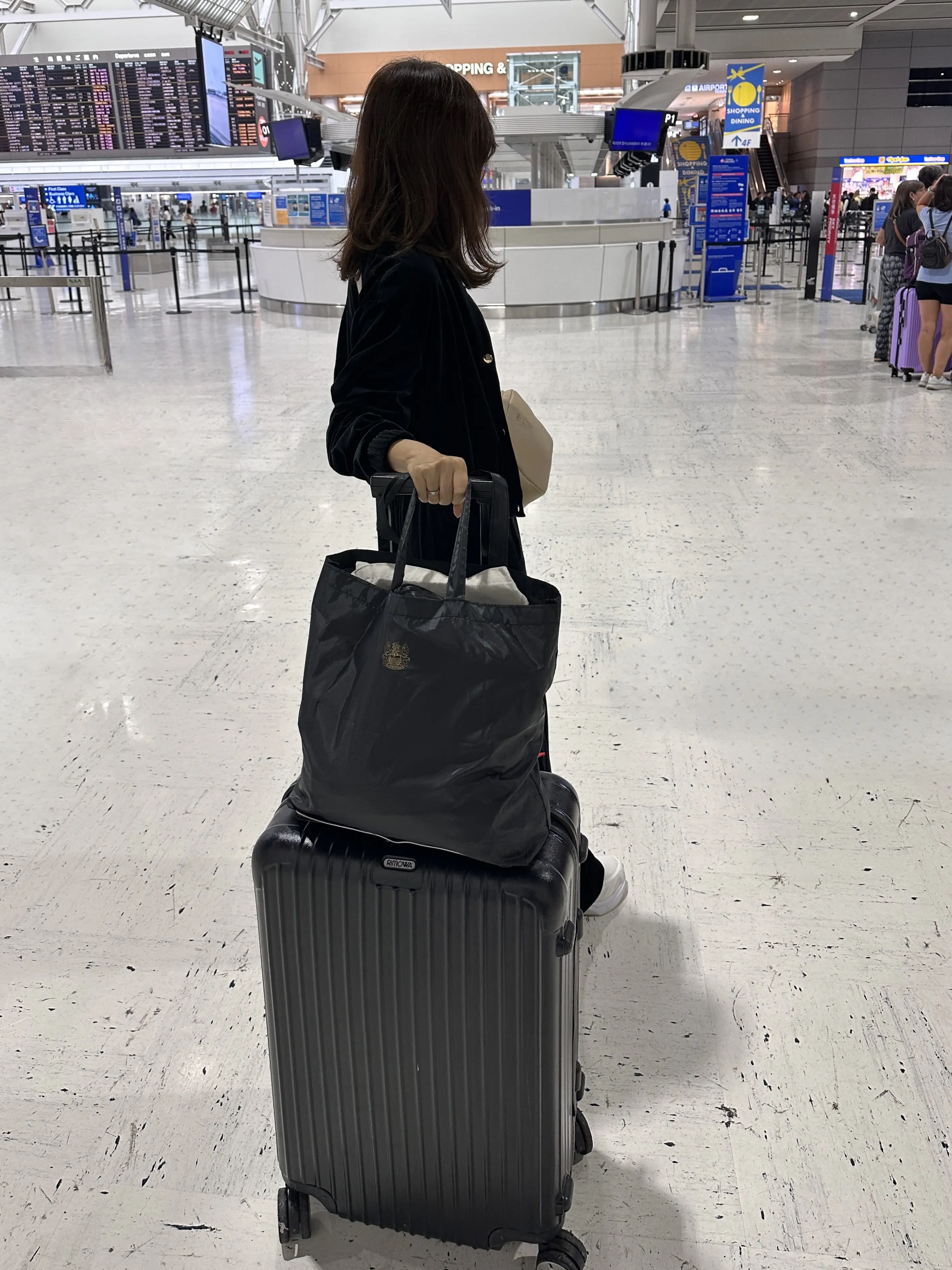 Parisにも馴染む、エクラでしか手に入らないトートバッグ_1_5