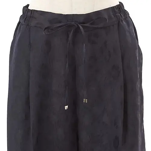 着回しがきく冬の柄パンツをスタッフの私服にコーディネートしてみました♪ 「E by eclat ・レオパードジャカードパンツ」【50代ファッション】_1_14-2