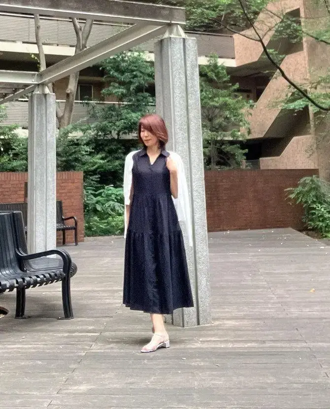夏の黒ワンピを買い足しました。