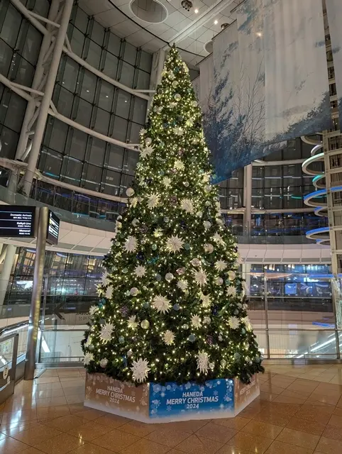 羽田空港のクリスマスツリー