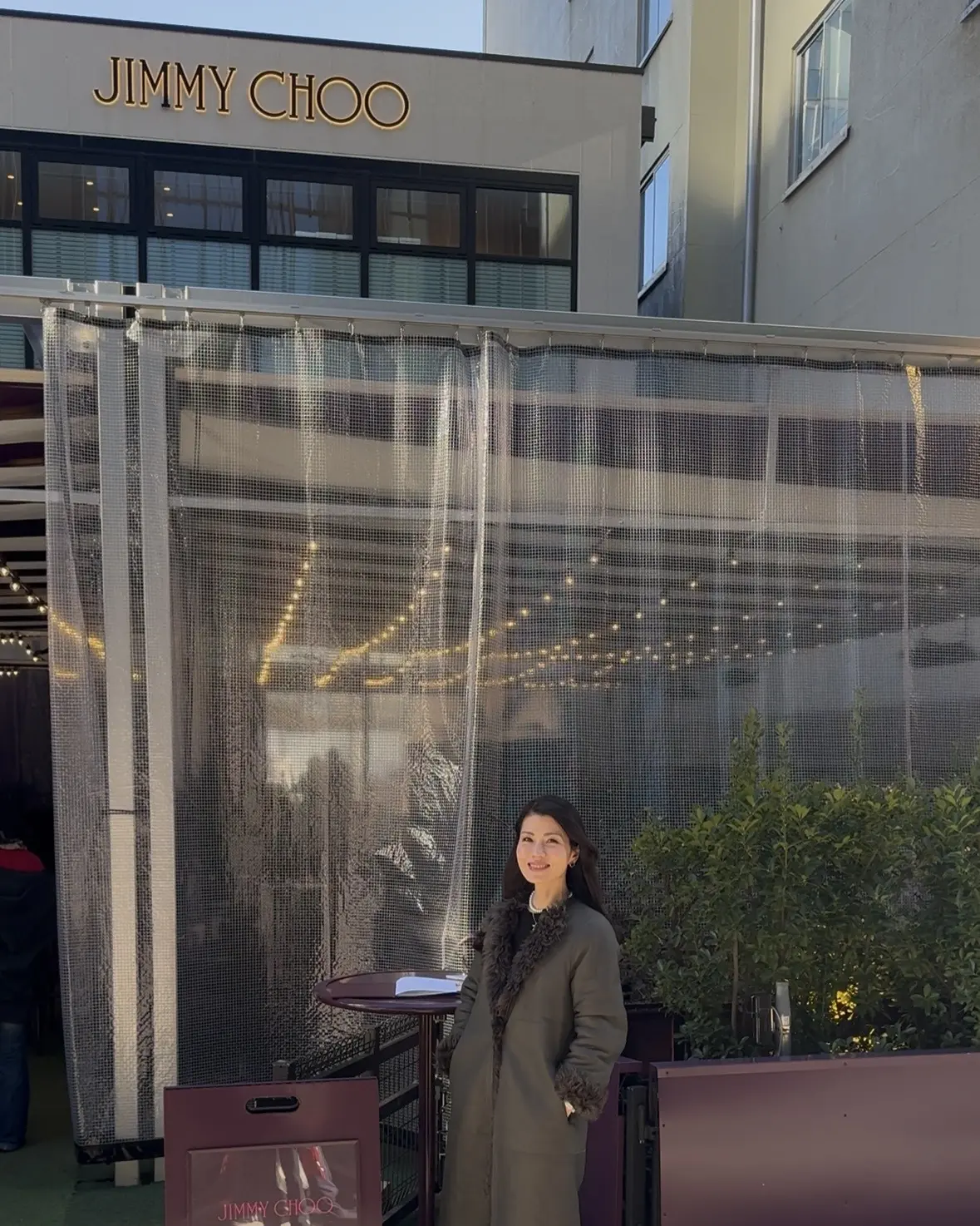 40代【無印良品】頼れる定番「黒ニット」でつくる、銀座カフェにも映える華やかパンツコーデ_1_3