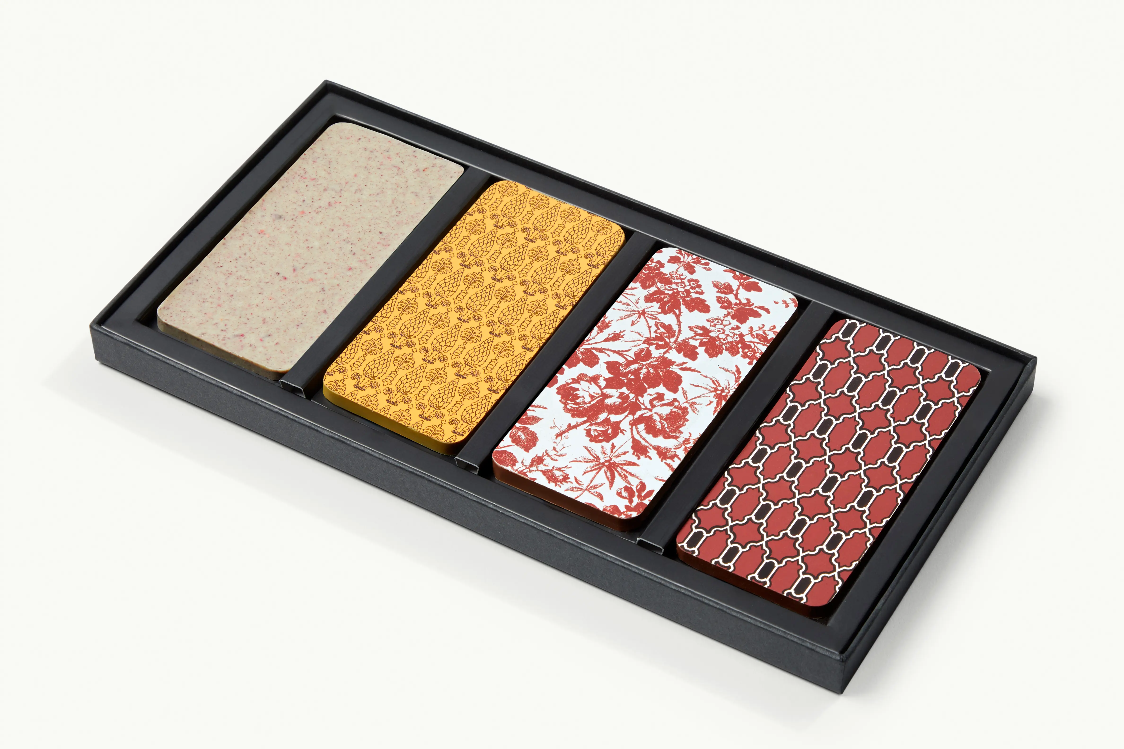 銀座　手土産　「グッチ オステリア ダ マッシモ ボットゥーラ トウキョウ」の『タブレットチョコレート』