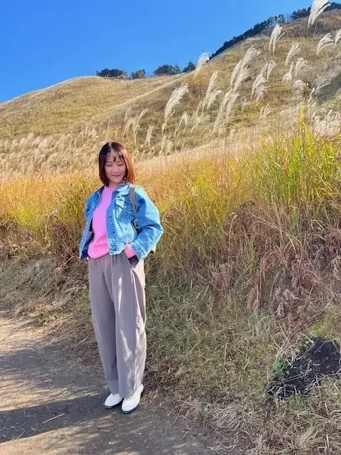 【GU】あったかワイドテーパードパンツで晩秋奈良のススキの名所へ