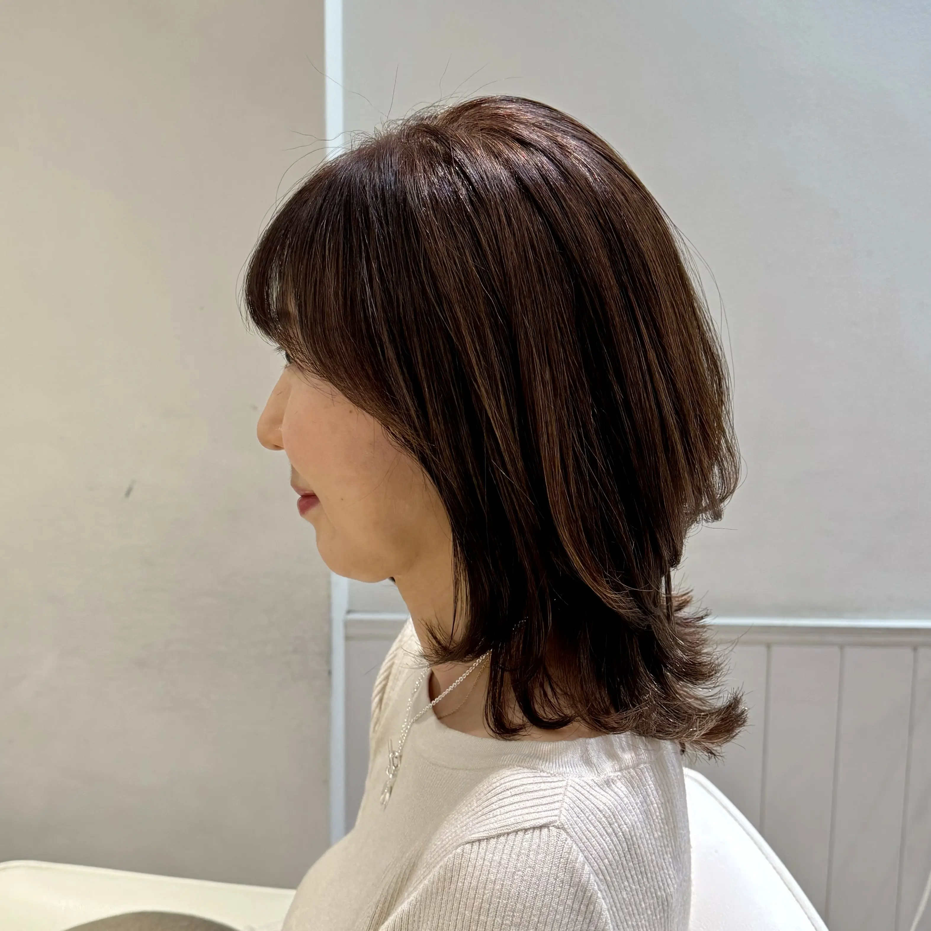 【ヘアチェンジ】冬も軽やかにミディアムヘア_1_15