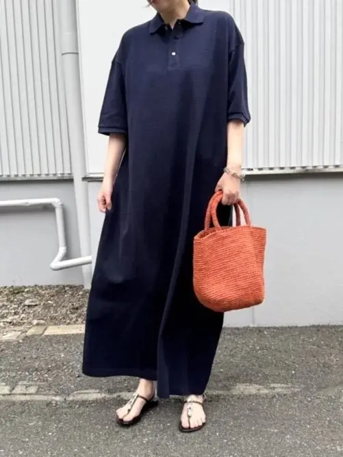 高身長の50代も楽しめる!体型気にせず着用可能な「INSCRIRE のポロワンピース」_1_2