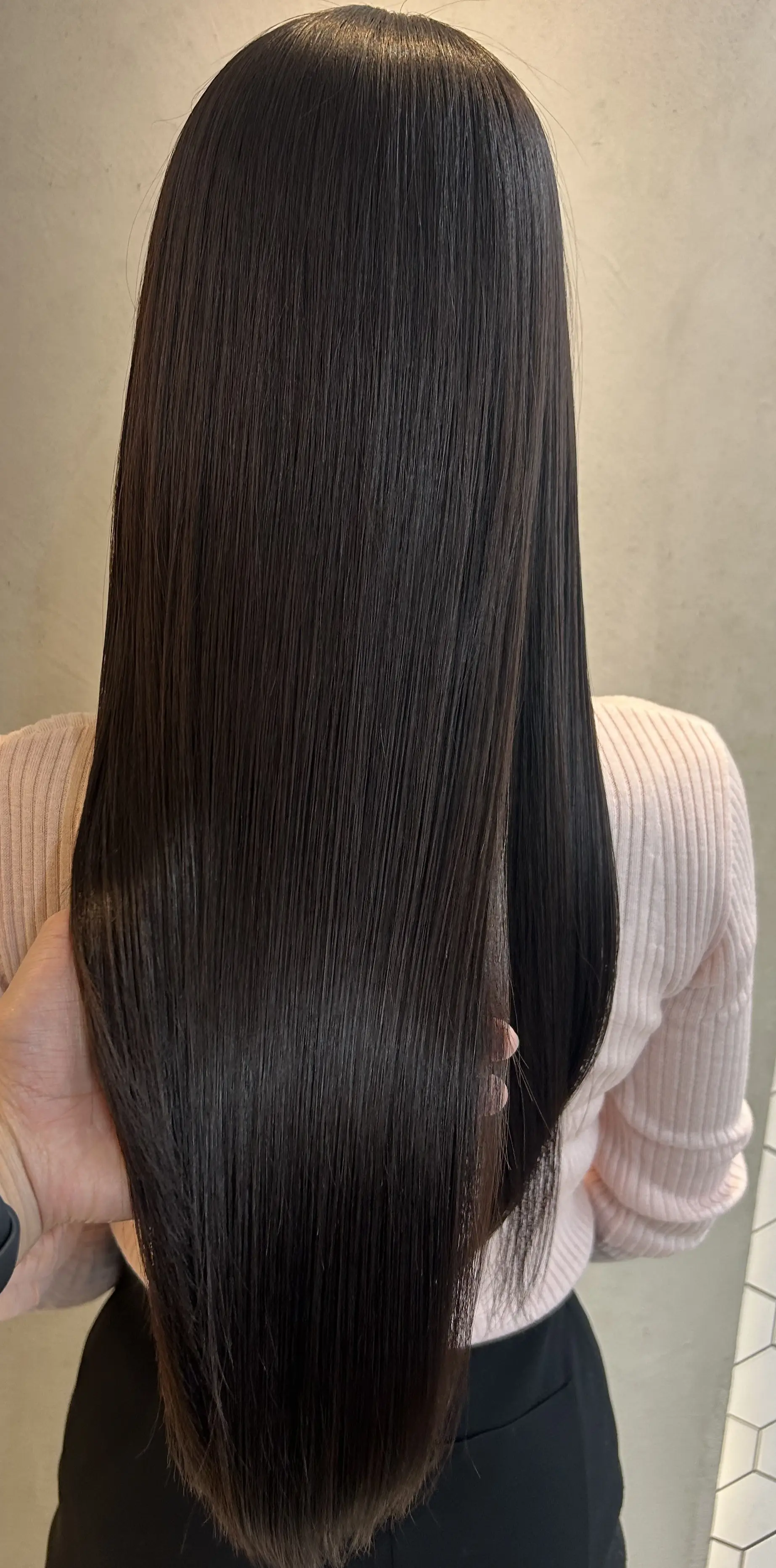 年齢を重ねても、ロングヘアを続けている理由_1_3