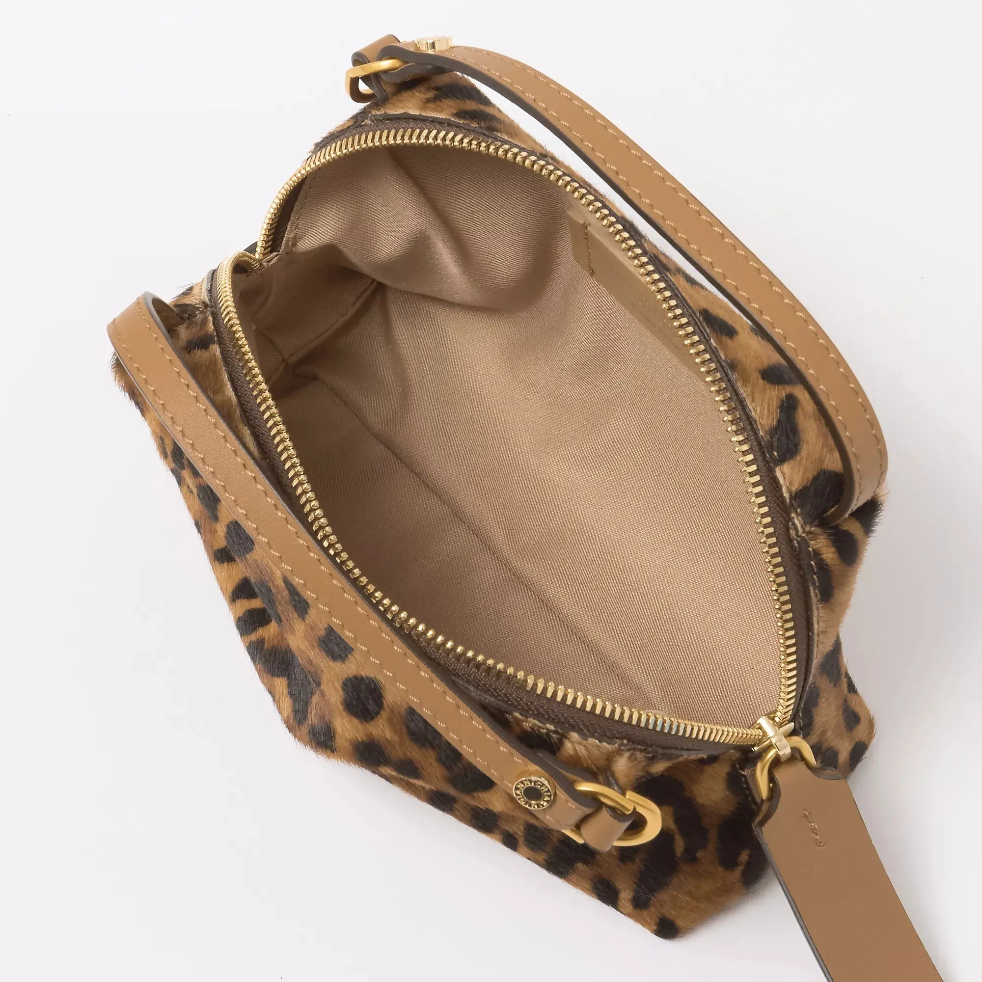 冬の装いに優雅なアクセントを添える新作バッグ「GIANNI CHIARINI」のアニマル柄バッグ“ALIFA S”_1_3