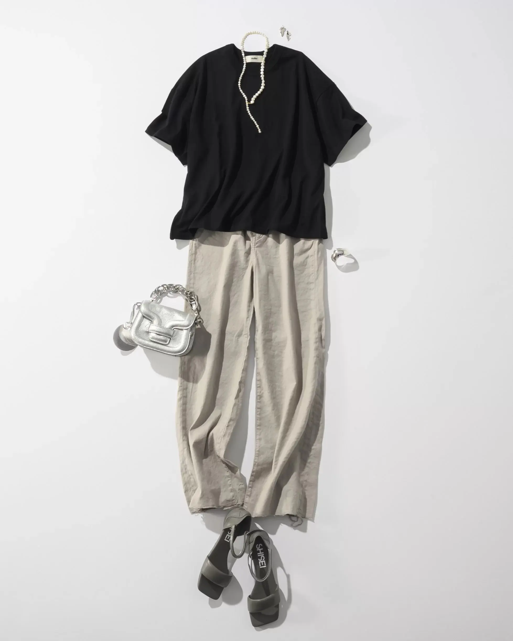 【50代Tシャツ7daysコーデ】体型カバーが叶う！〈ミュラー オブ ヨシオクボ〉の洗練Tシャツこそ大人の最適解_1_11