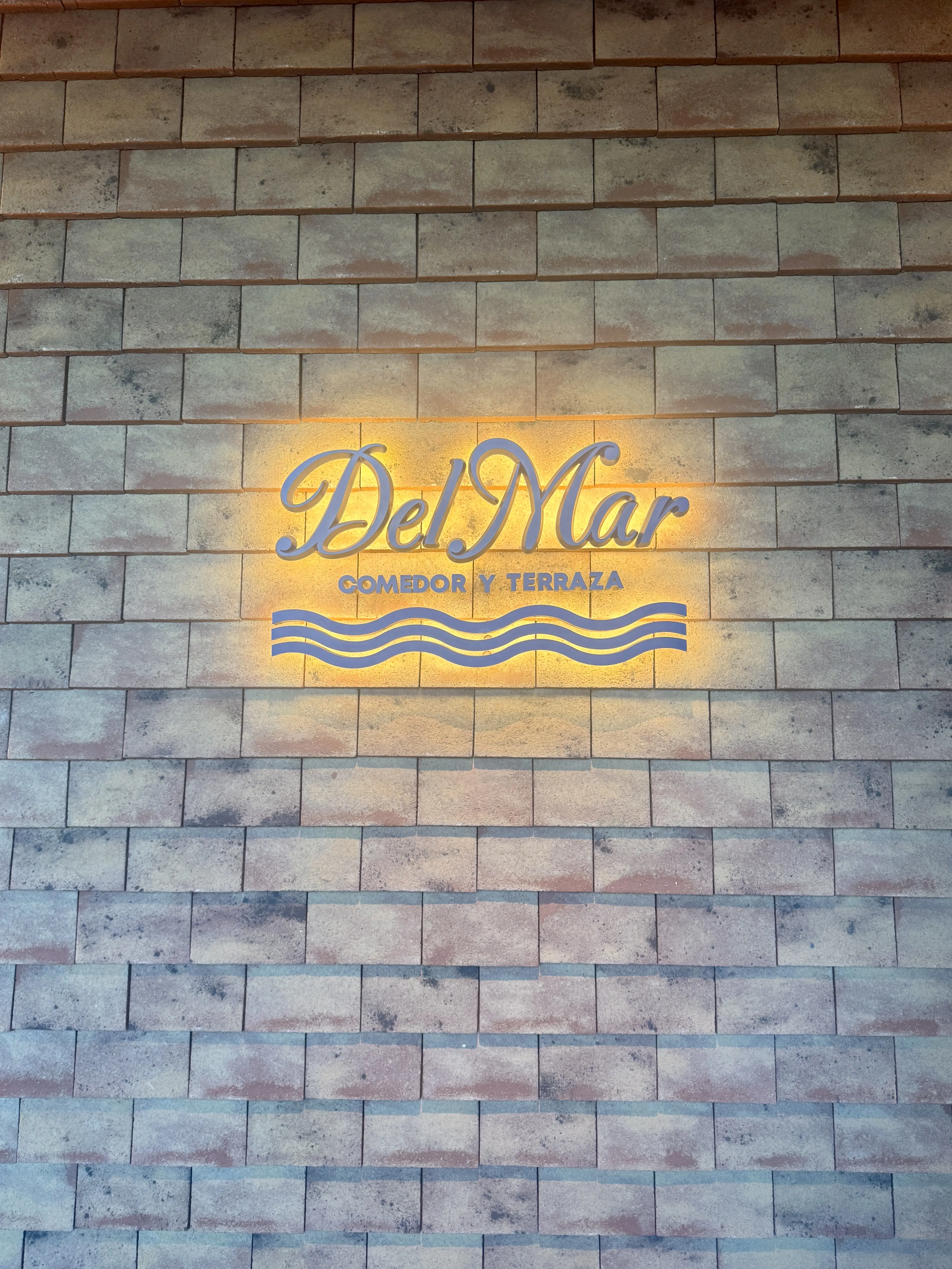大人の「ピンク×キャメル」コーデ！華組メンバーと楽しむ横浜「Del Mar」ランチ_1_1