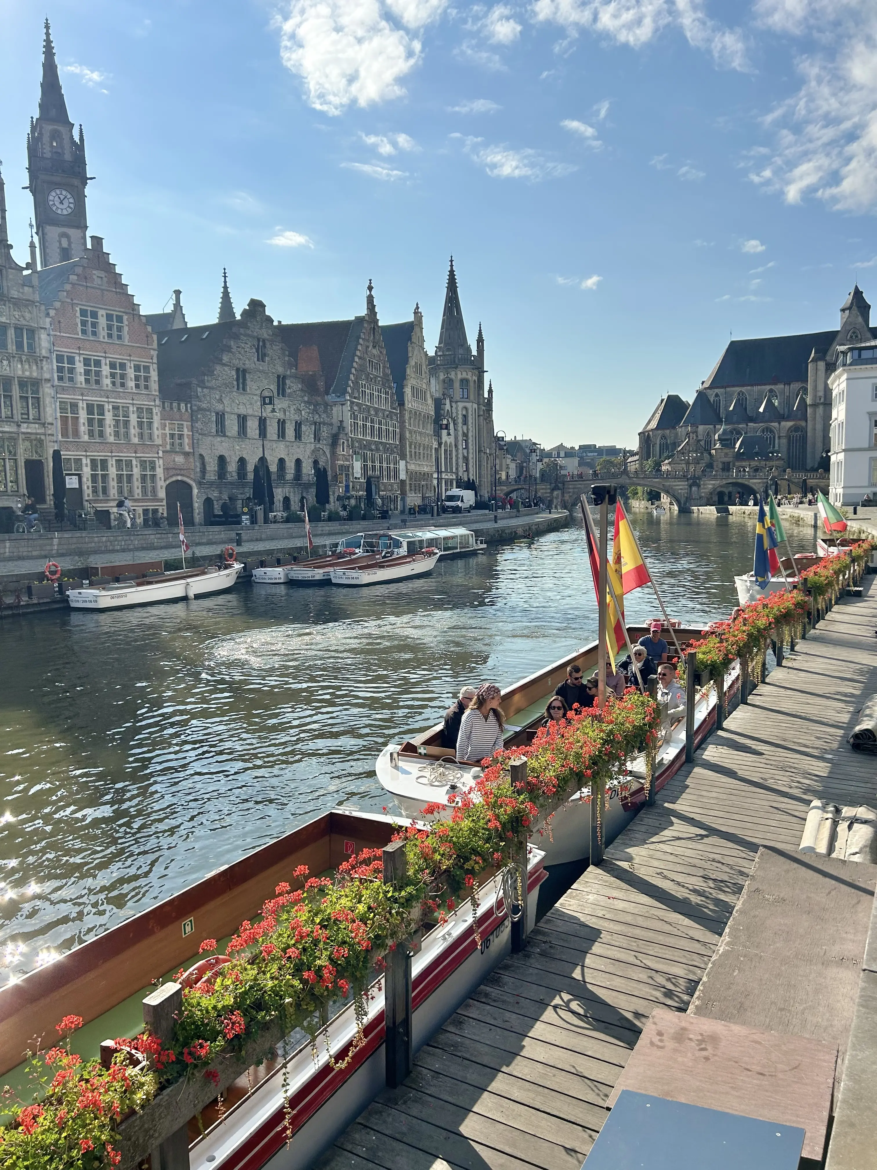 ベルギー　観光　運河クルーズ