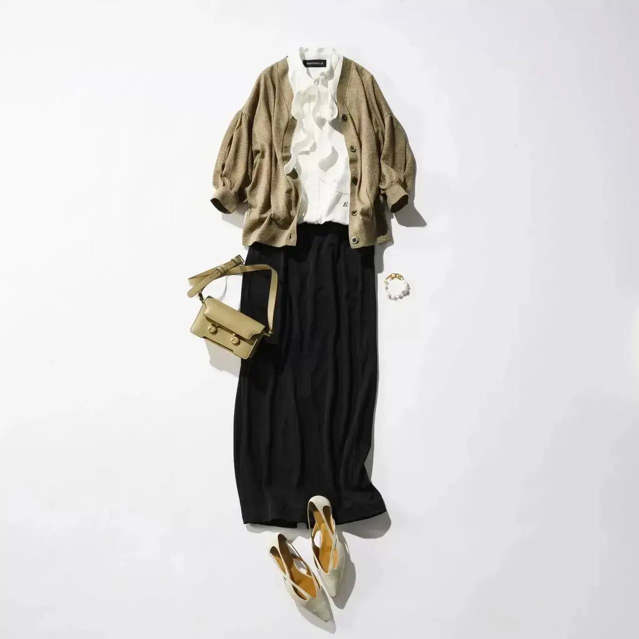 E by eclat ギャザー袖ラメカーディガン ￥17,600＞＞