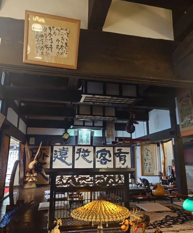 百穂苑の高い天井