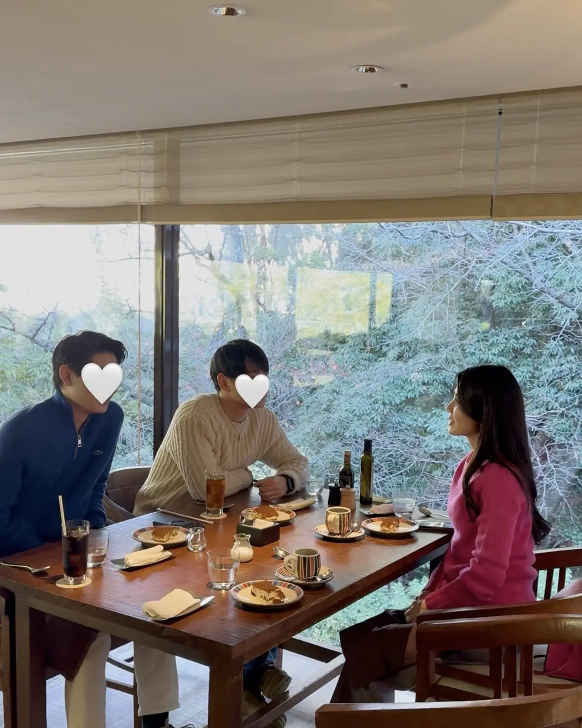 食事の時間も、街歩きも品よく。大人のムートンコート着回し【2日目】_1_5