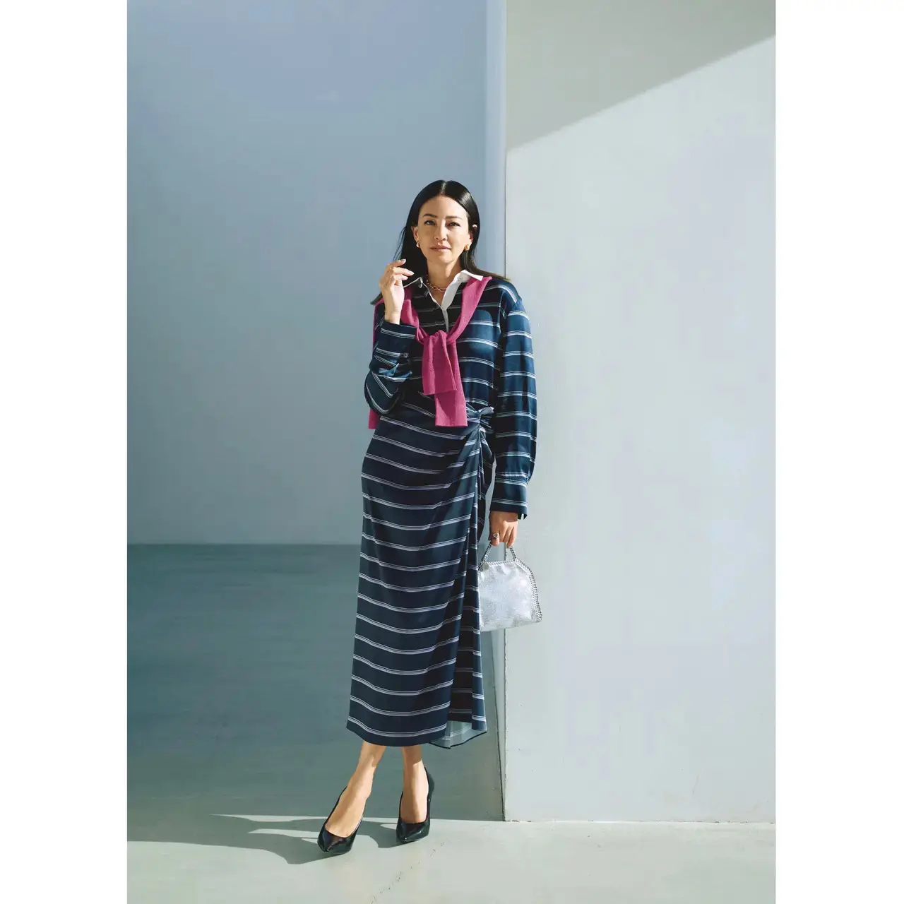 親近感あるボーダーは変化球なセットアップでフレッシュさ漂うスタイリングに。最高気温19℃