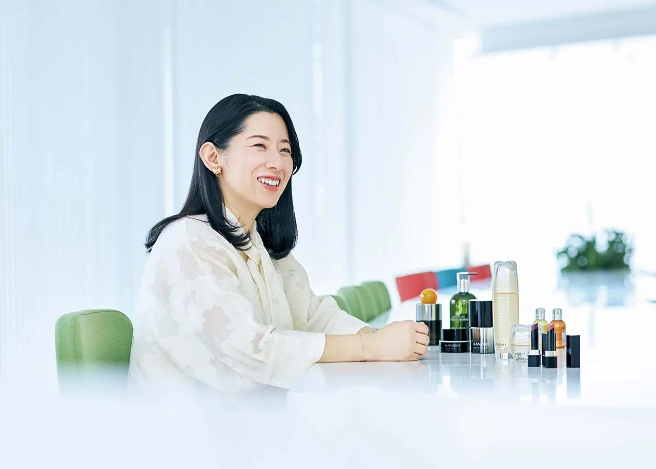 家庭用品同 様、誰もが入手しやすく使いやすい化粧品に」と内山さん